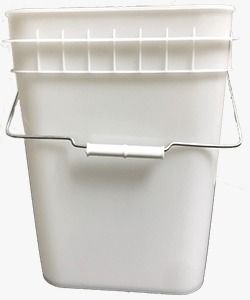 Square 6-gallon plastic bucket with handle